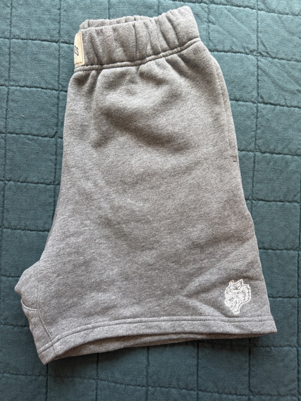DarcSport Like New Dual Patch Lounge Sweat Shorts in Grey Medium 371/1000 - Picture 6 of 12